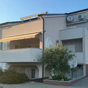 Pirun Apartment