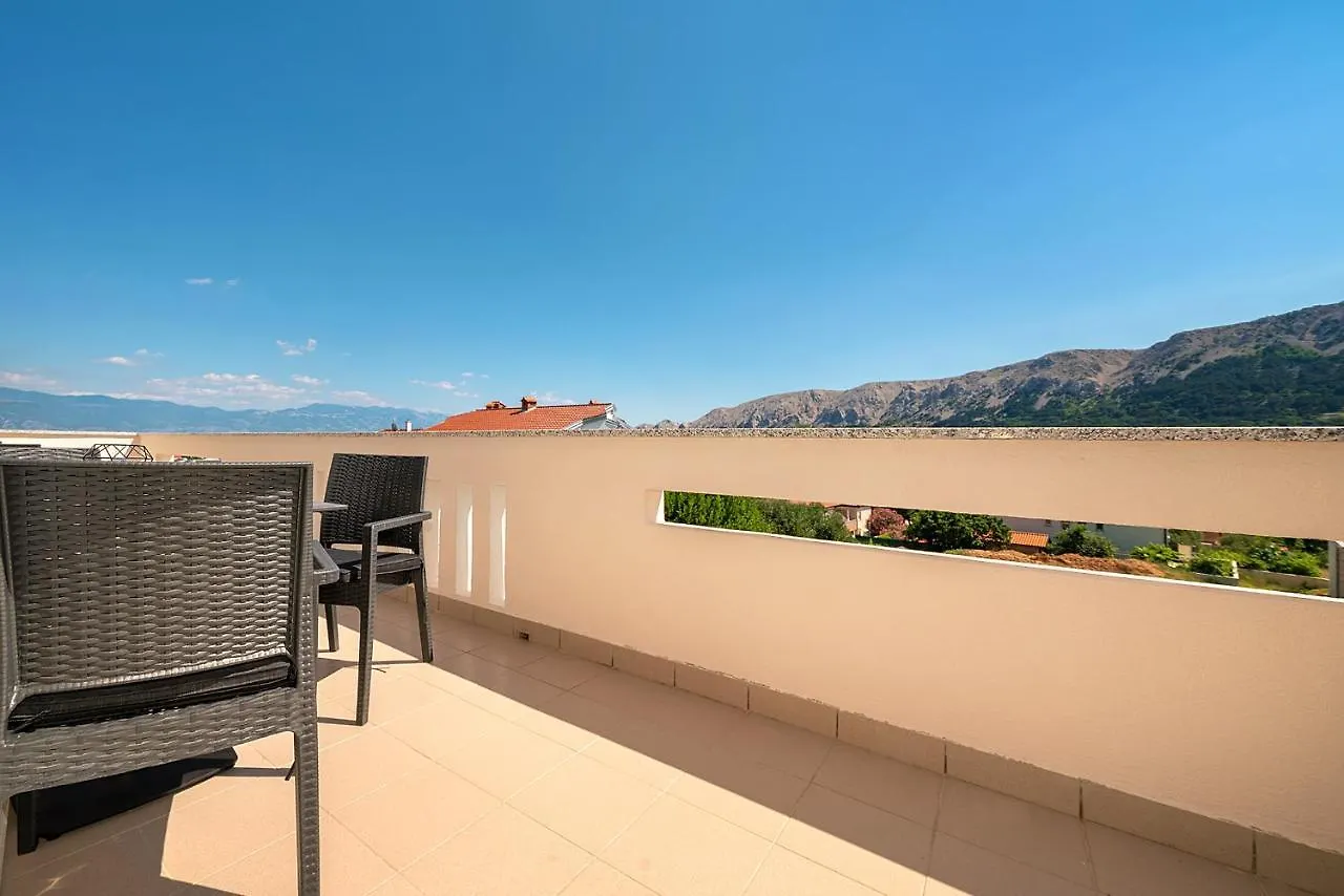 Apartments Gerta With Terrace Baška Kroatien